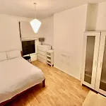 Cosy 2 Bed In Balham